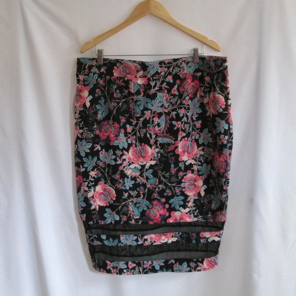 Boutique Womens Floral Skirt Size 1X New w\ Tags - Picture 2 of 6